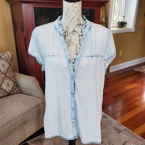 Kut from the Kloth Chambray Blouse
